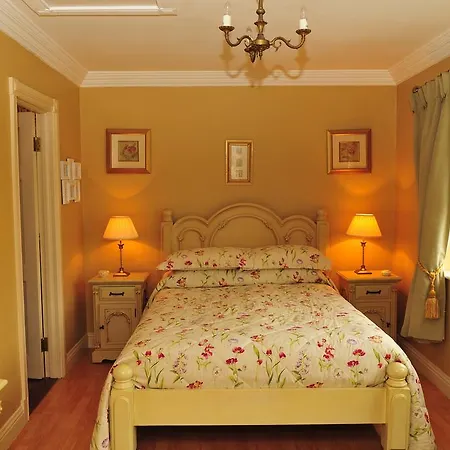 Bed & Breakfast Killererin House 3*