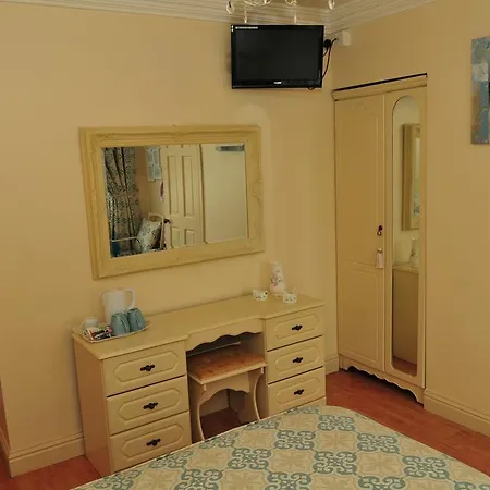 Bed and Breakfast Killererin House